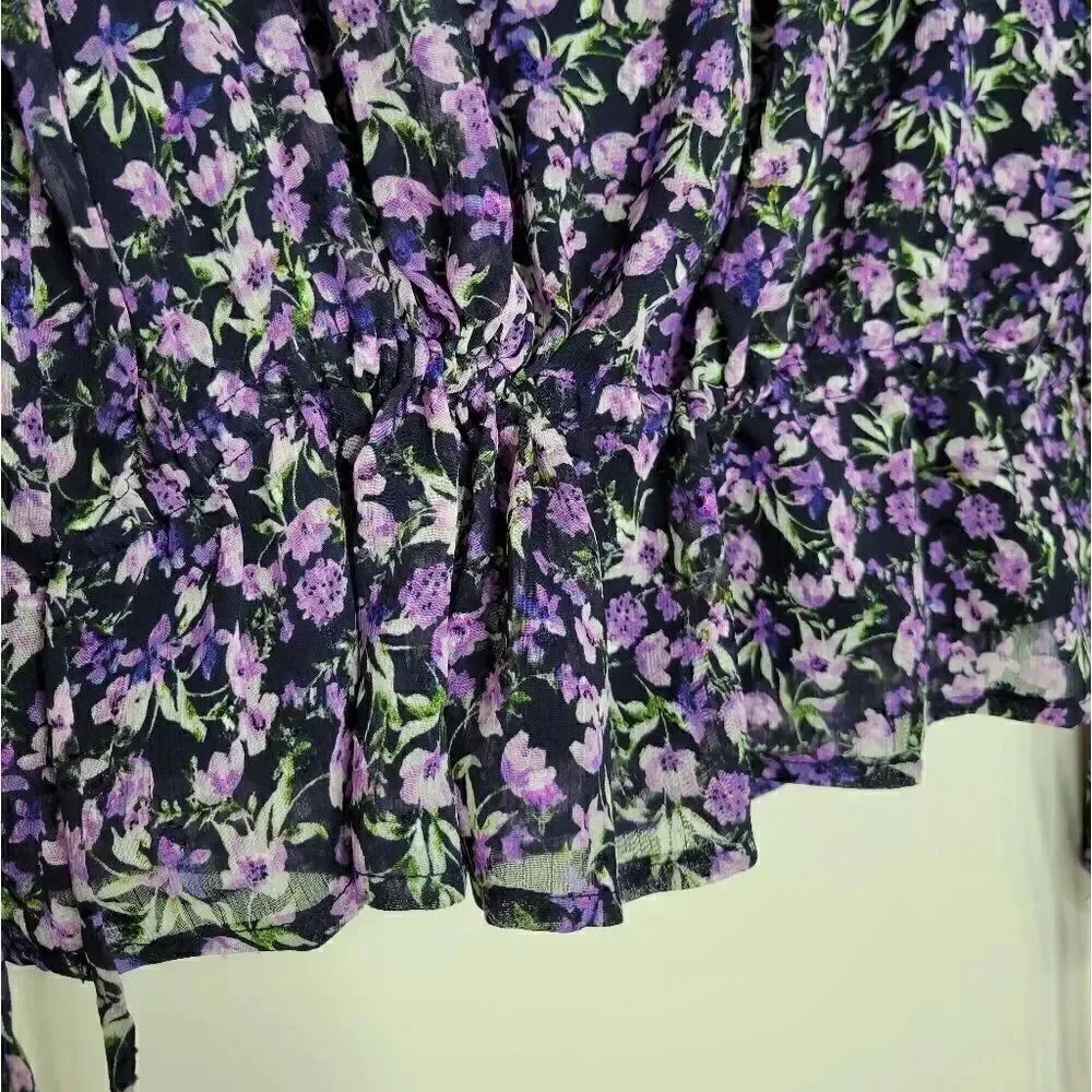 ASTR ALCOTT FLORAL TOP  - Picture 9 of 14